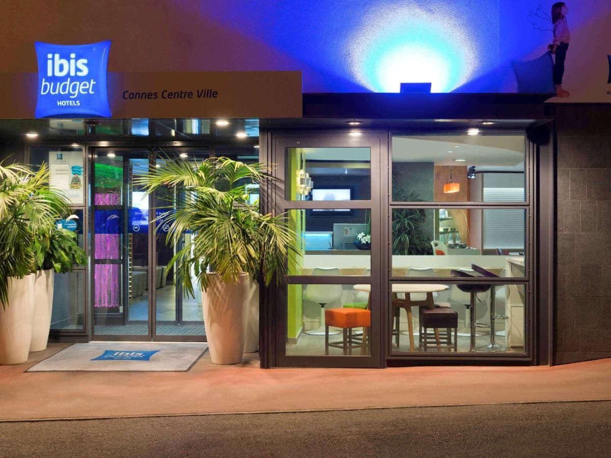 威乐戛纳中心宜必思快捷酒店 外观 照片